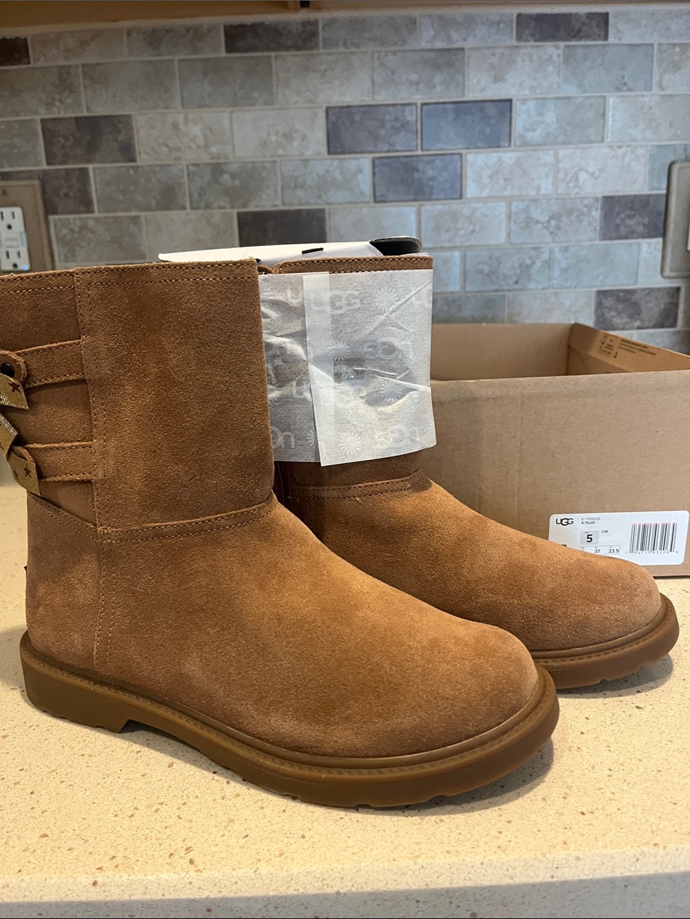 UGG Girls Chestnut Brown Tillie Boots- Never worn